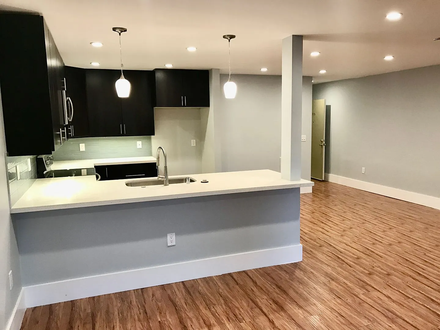 215 Euclid Avenue — Photo 4
