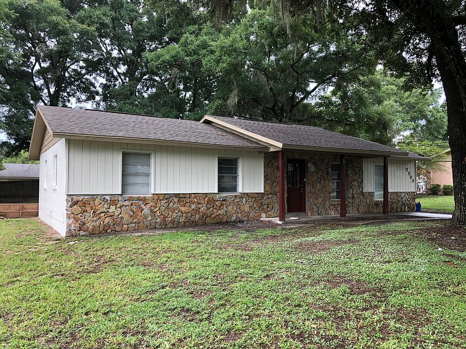 1st image of 2308 NE 35th St