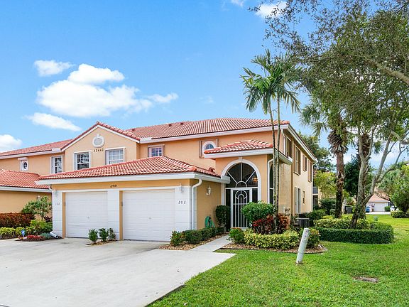 2nd image of 12447 Crystal Pointe Drive #202