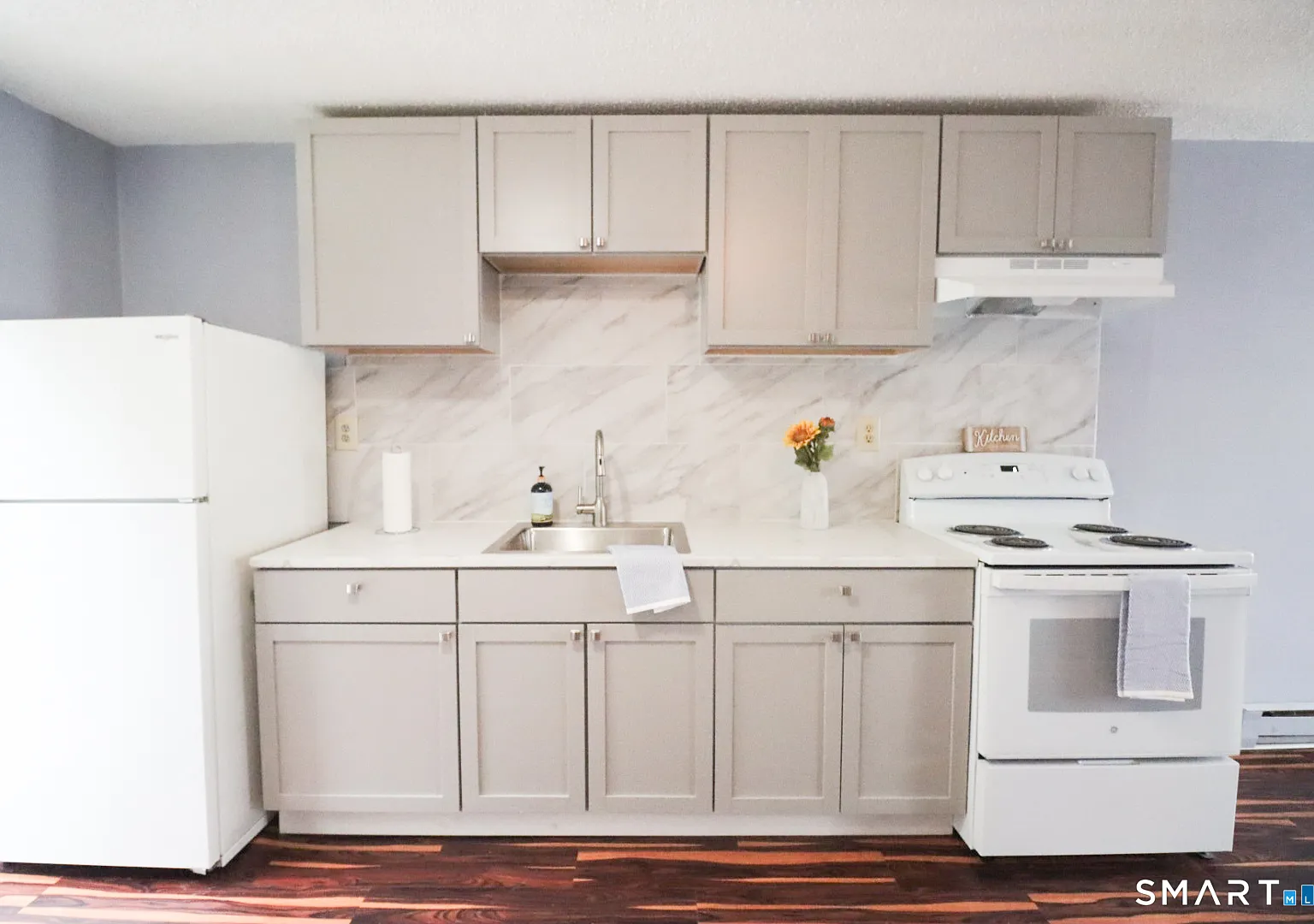 Studio, 1.0 bath, 350 sqft, $1,250 — Photo 2