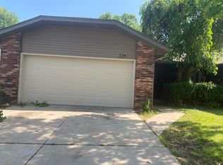 224 E Edgewood St, Springfield, MO 65807