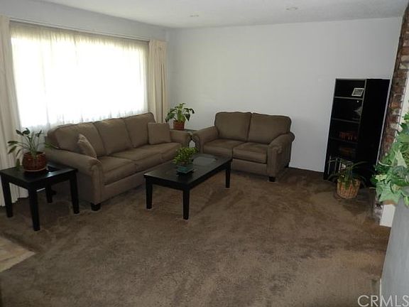 5th image of 10406 Olive St