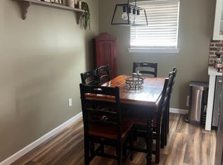 75 Stack Dr, Staten Island, NY 10312