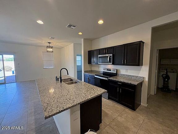 3rd image of 1258 E Elaine Street