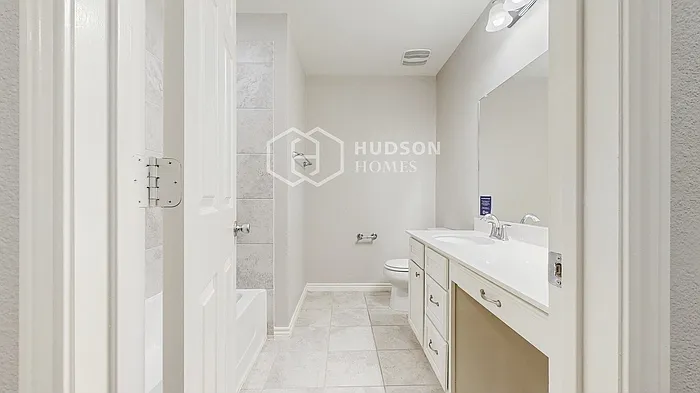 2716 Tobias Ln — Photo 23