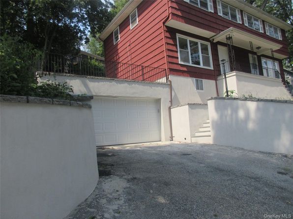 1 Prospect Ave FLOOR 2