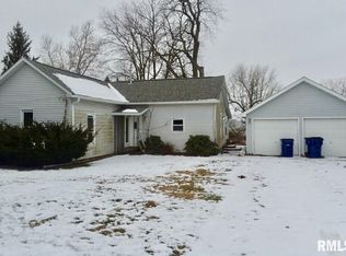 683 N Curtiss St, Waverly, IL 62692