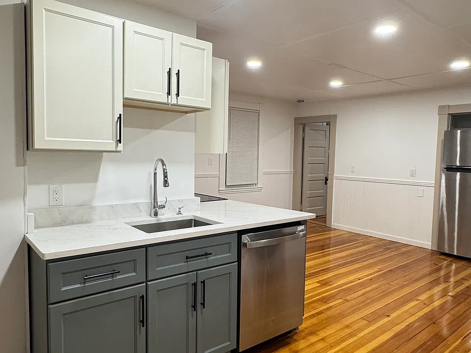 28 Mill St #2