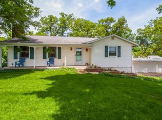 6618 Berry Rd SE, Cedar Rapids, IA 52403