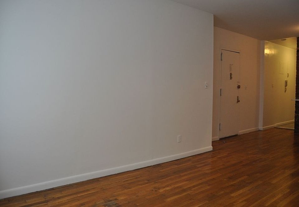 1st image of 142 W 10th St Frnt 1
