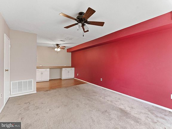 4th image of 100 E Glenolden Ave APT T13