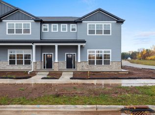 2893 Howard Cmns, Green Bay, WI 54313