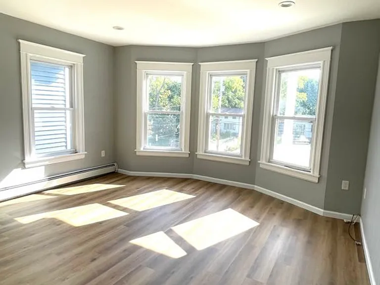 28 Delafield St #1 — Photo 2