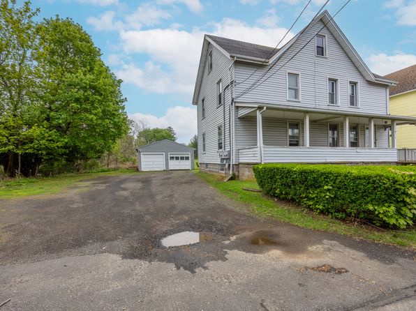 19 Terhune Ave, Branford, CT 06405