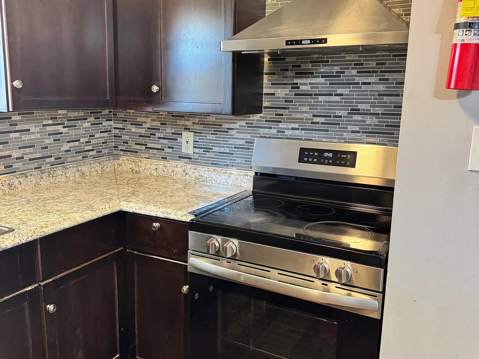 2 bed, 700 sqft, $1,250 — Photo 1