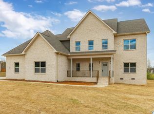 Brookshire Cir, Huntsville, AL 35811