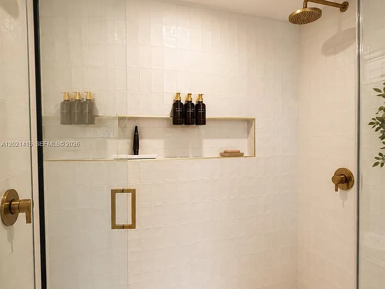 90 NE 32nd St #903 — Photo 11