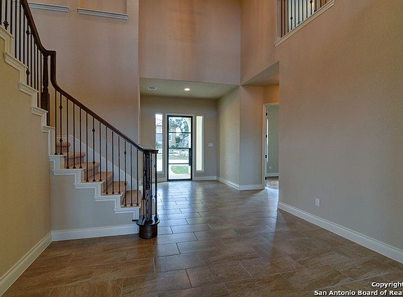 4th image of 25234 Estancia Cir