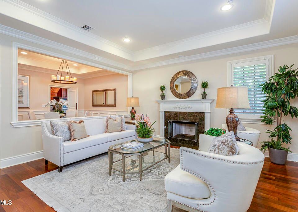1st image of 600 S Orange Grove Blvd Unit 3