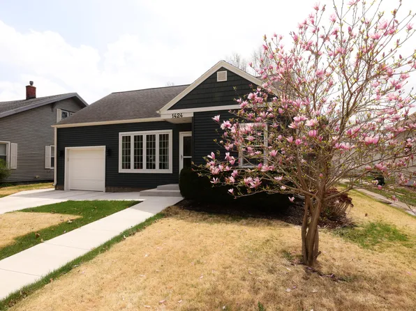 1424 1st St, Boone, IA 50036