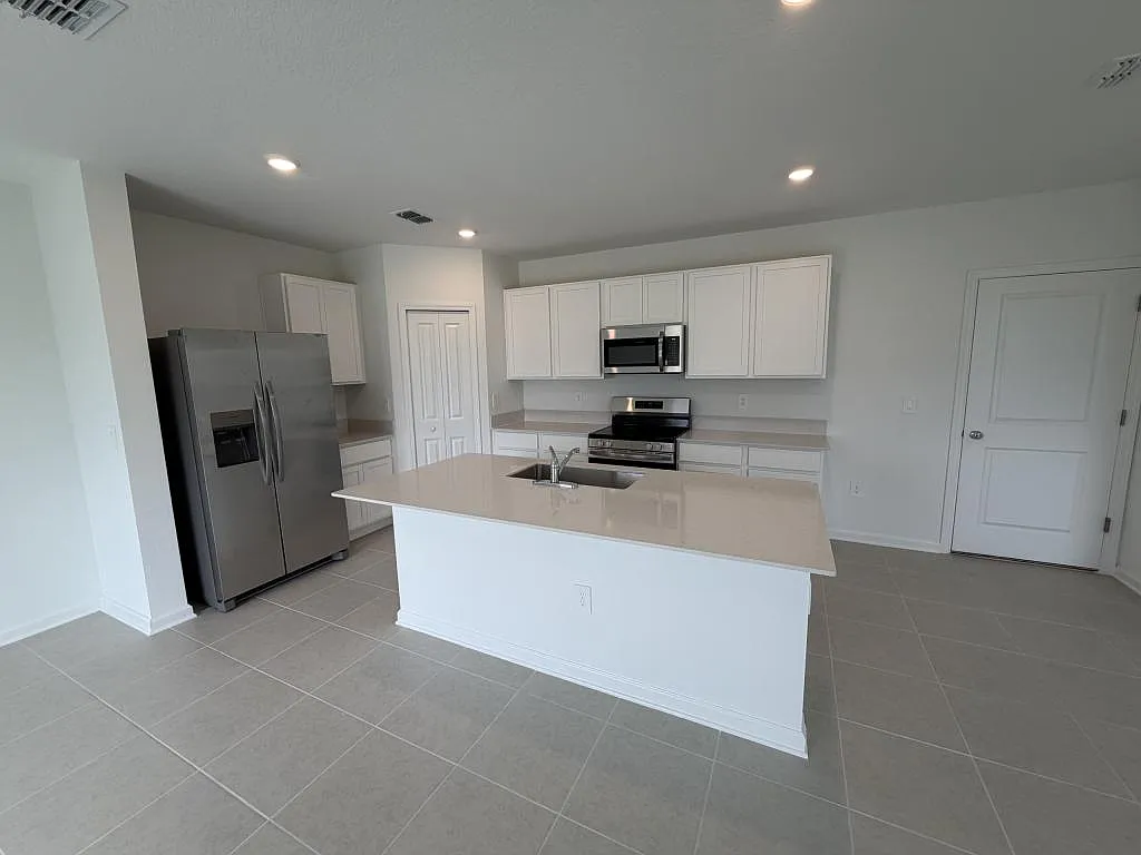 2510 Hallow Garden Rd — Photo 3