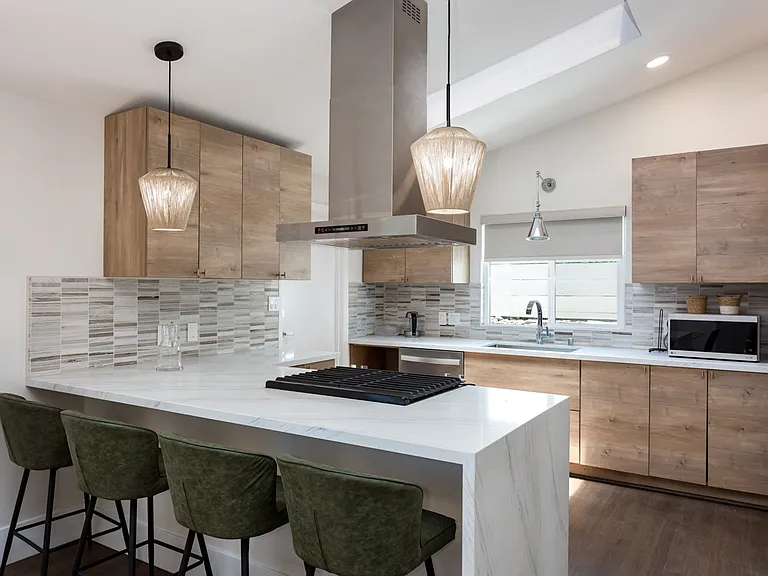 2021 Cardinal Dr — Photo 11