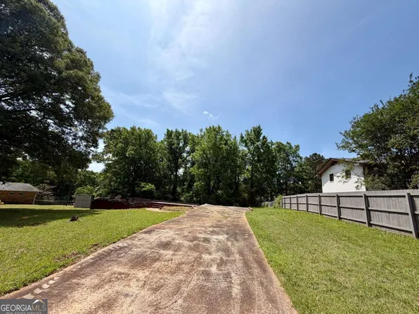 6674 Birch Rd, Winston, GA 30187