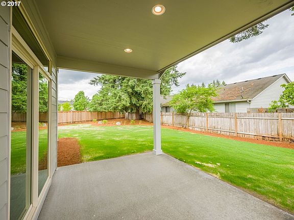 5th image of 15508 NE 79th Way