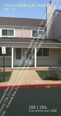 Bright 2-bedroom Townhome off Austin Bluffs & Academy — Photo 2