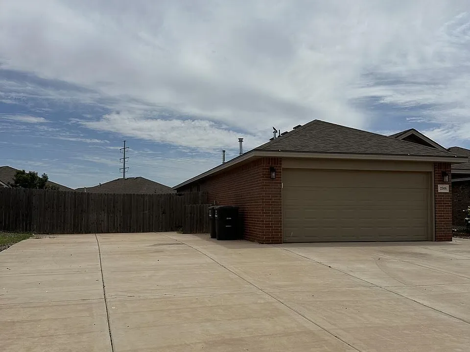 2506 High Noon Ct