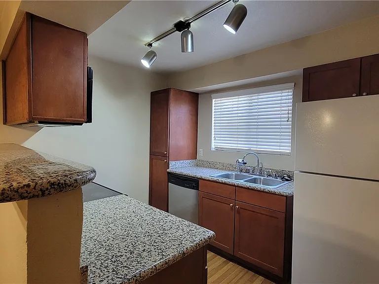 2750 S Durango Dr #2020 — Photo 4