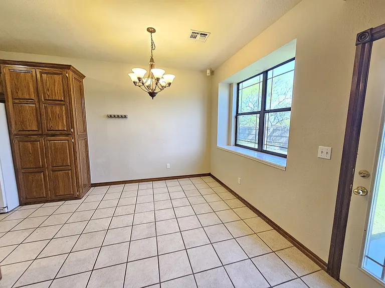 13 NW Havenshire Cir — Photo 5