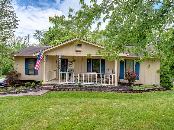3rd image of 6908 Greenbrook Dr
