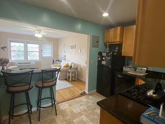 2nd image of 233 W Broadway #2