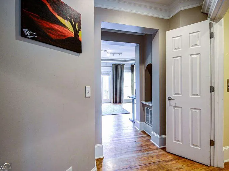 834 Clifton Heights Ln NE — Photo 18