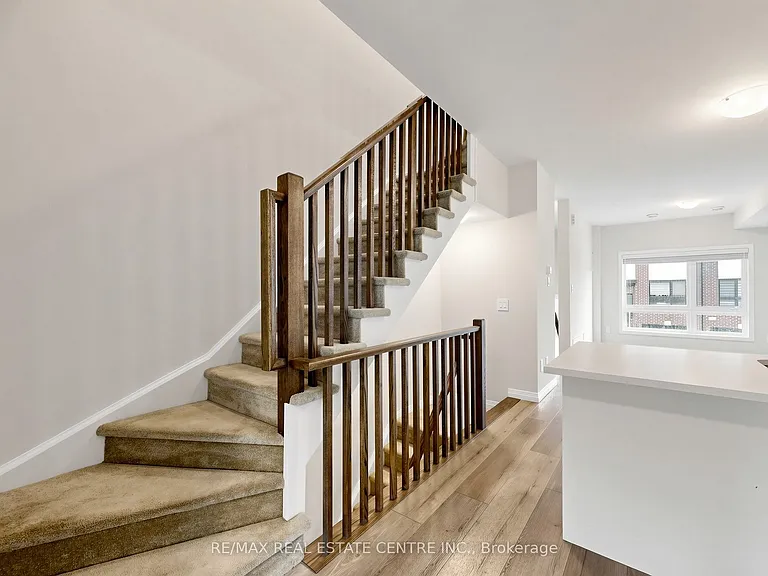 720 Grey St S #55 — Photo 23