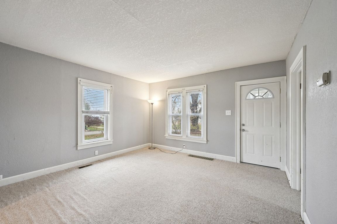 next background image