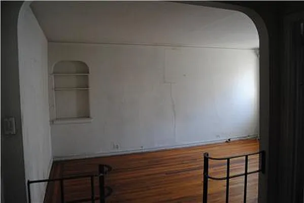 Sold by Luxe Group | media 13