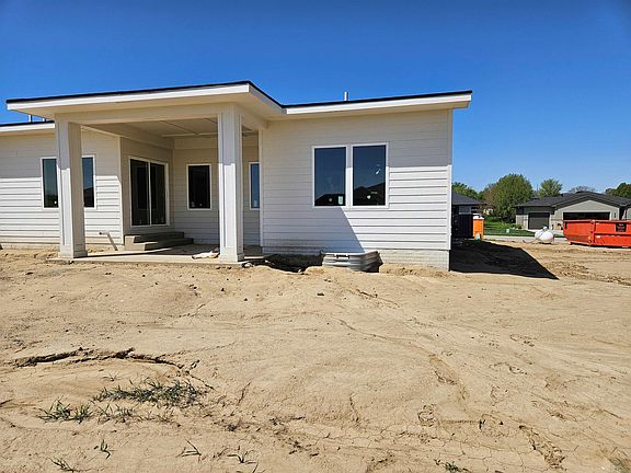 5th image of 4572 Whitetail Ct