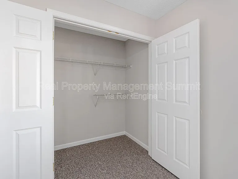 1009 Seth Drive — Photo 33