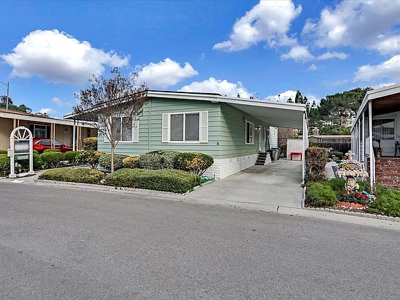 3rd image of 177 Mountain Springs Dr