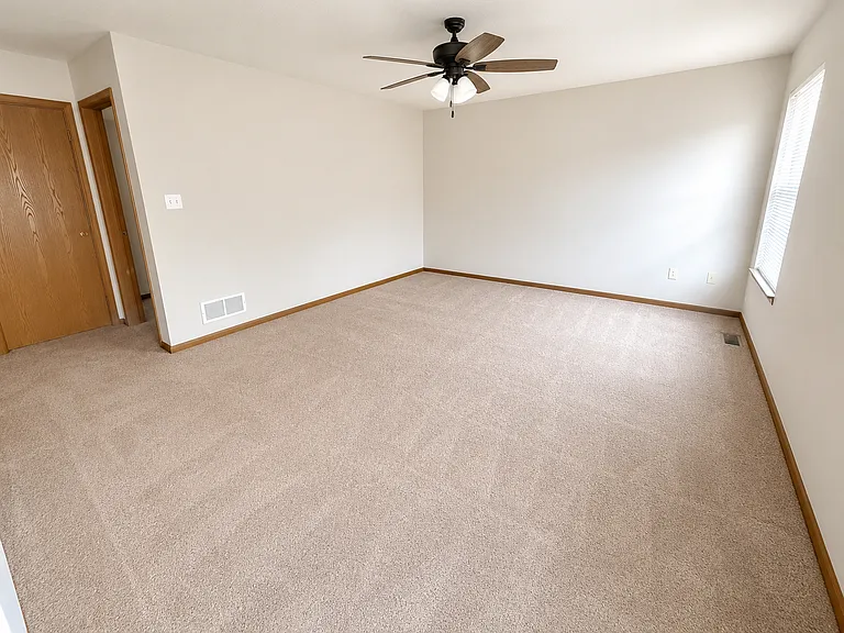 4006 Meadow View Dr — Photo 17