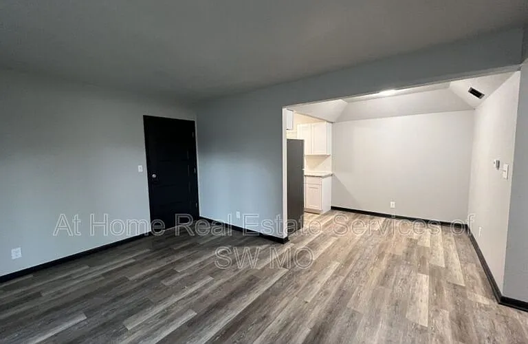 1242 E Cherry St #204 — Photo 4