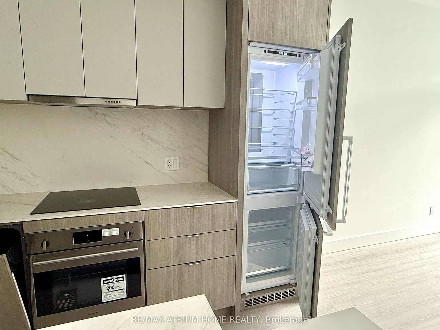 2 bed, $2,400 — Photo 4