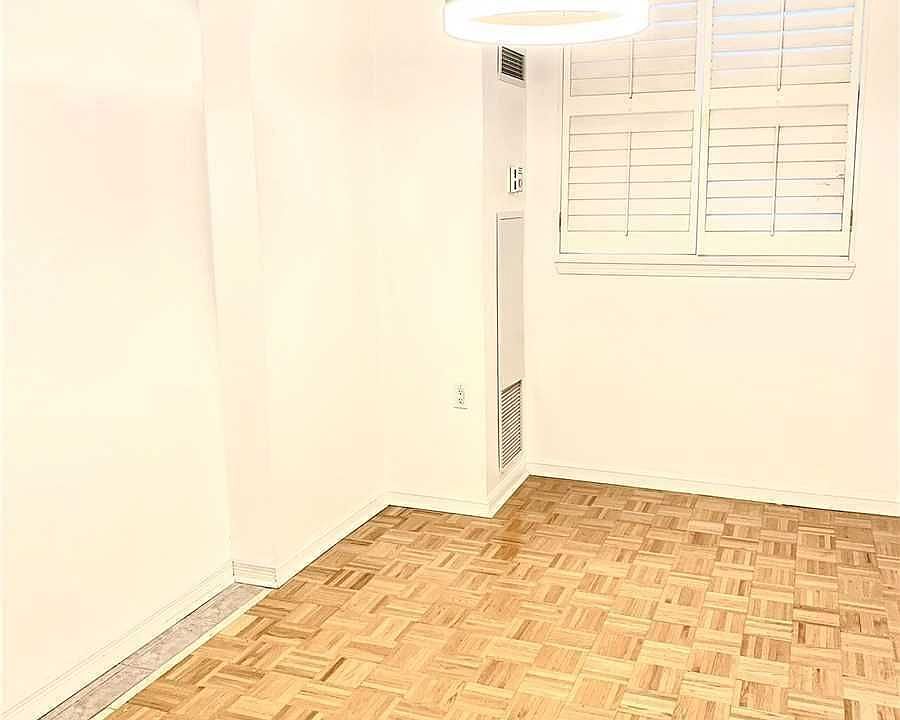 2nd image of 2506 Rutherford Rd #518