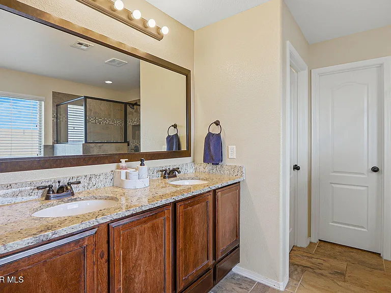 14448 Fernando Zubia Ave — Photo 24