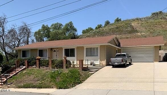 1st image of 841 Valley Rd