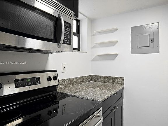 4th image of 4271 NW 11th St APT 2
