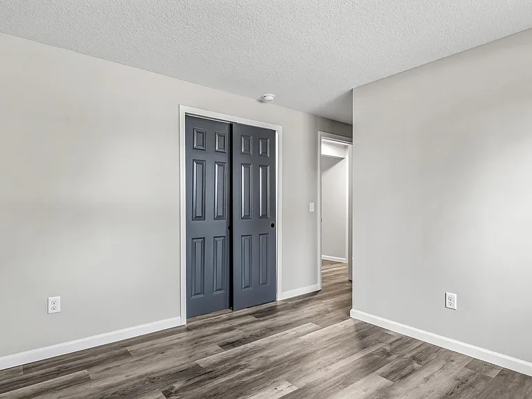 The Meridian Apartments — Photo 46