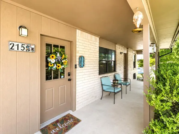 215 Mineola St, Ingram, TX 78025